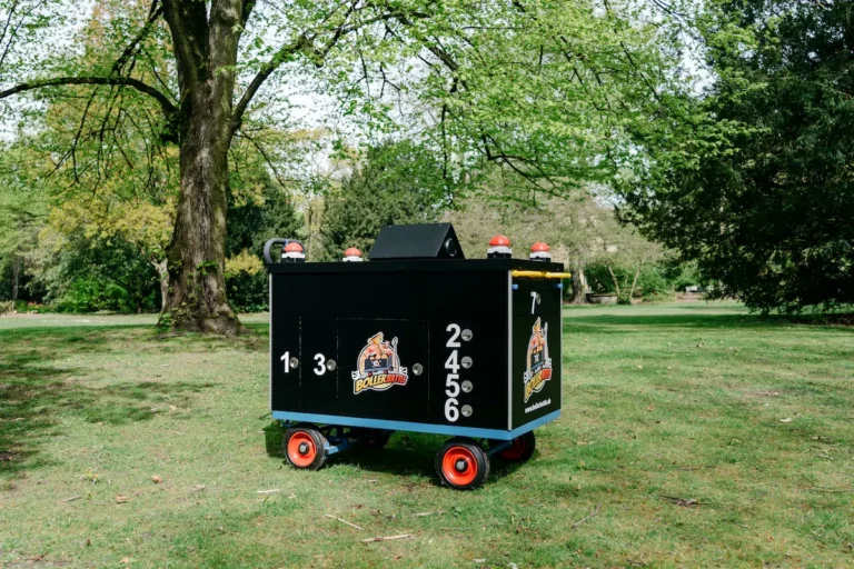 Boller Battle Spielwagen im Park – mobile Outdoor-Gameshow von One Hour Left